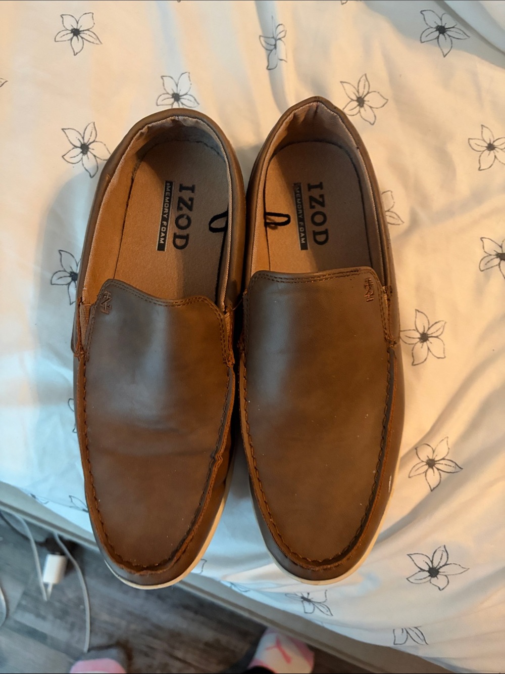 Izod Men's Tan Leather Slip-On Moccasin Loafers